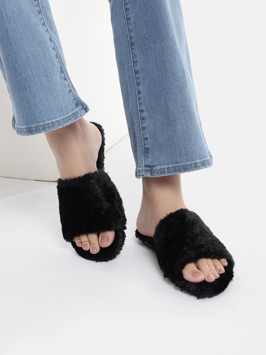 BUTTERCUP BLACK