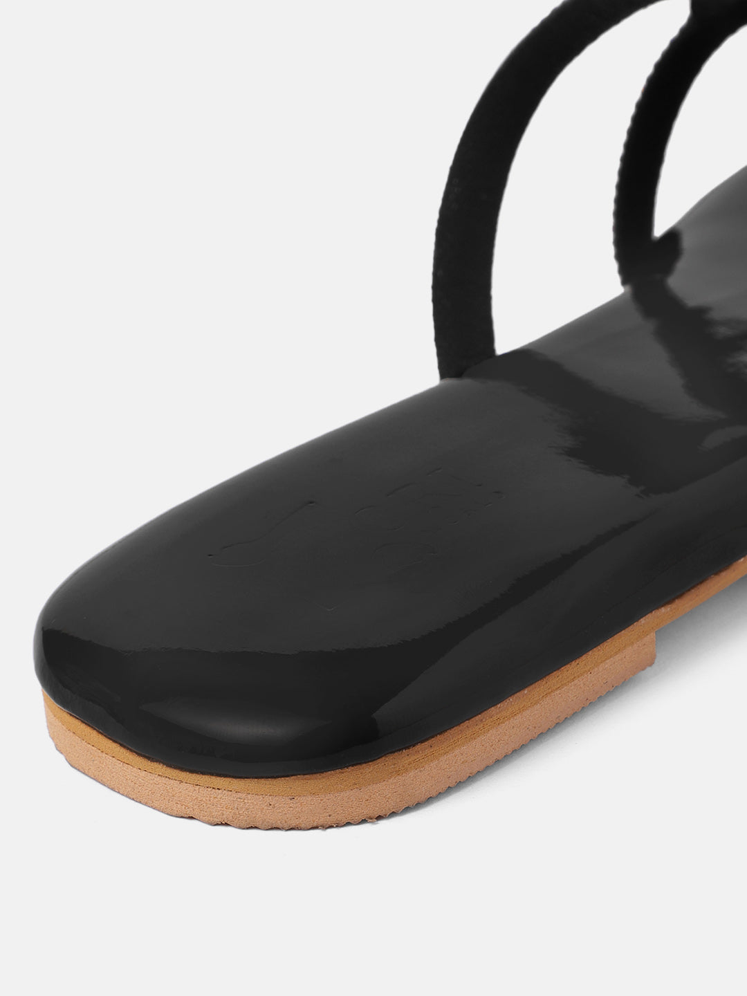 VENOM (Black)