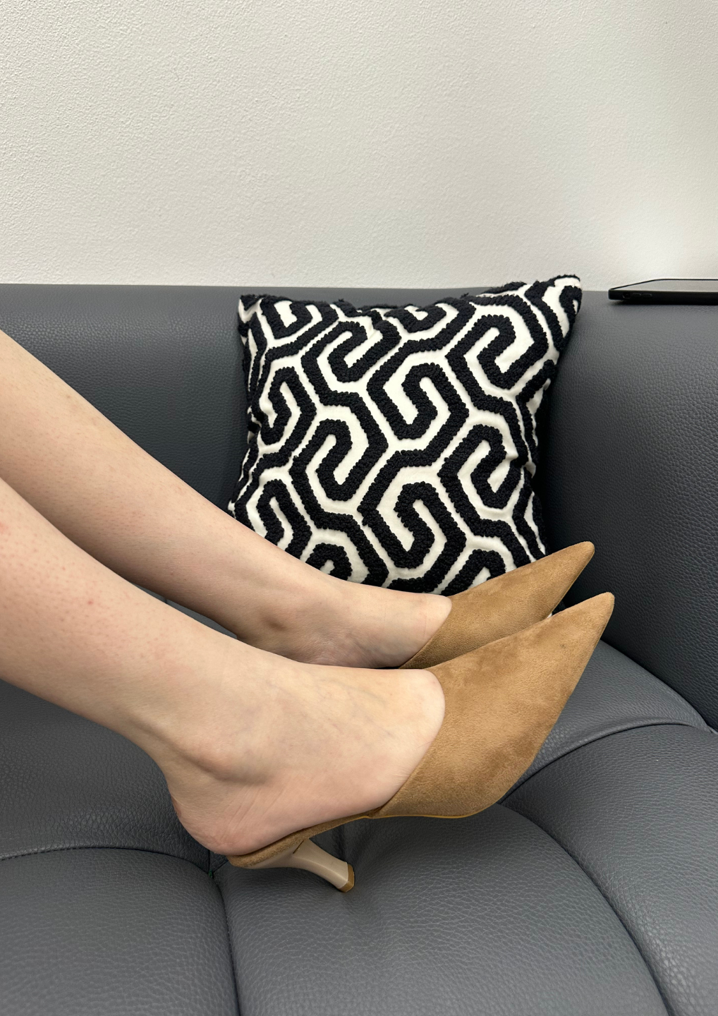 9TO5 CAMEL BROWN