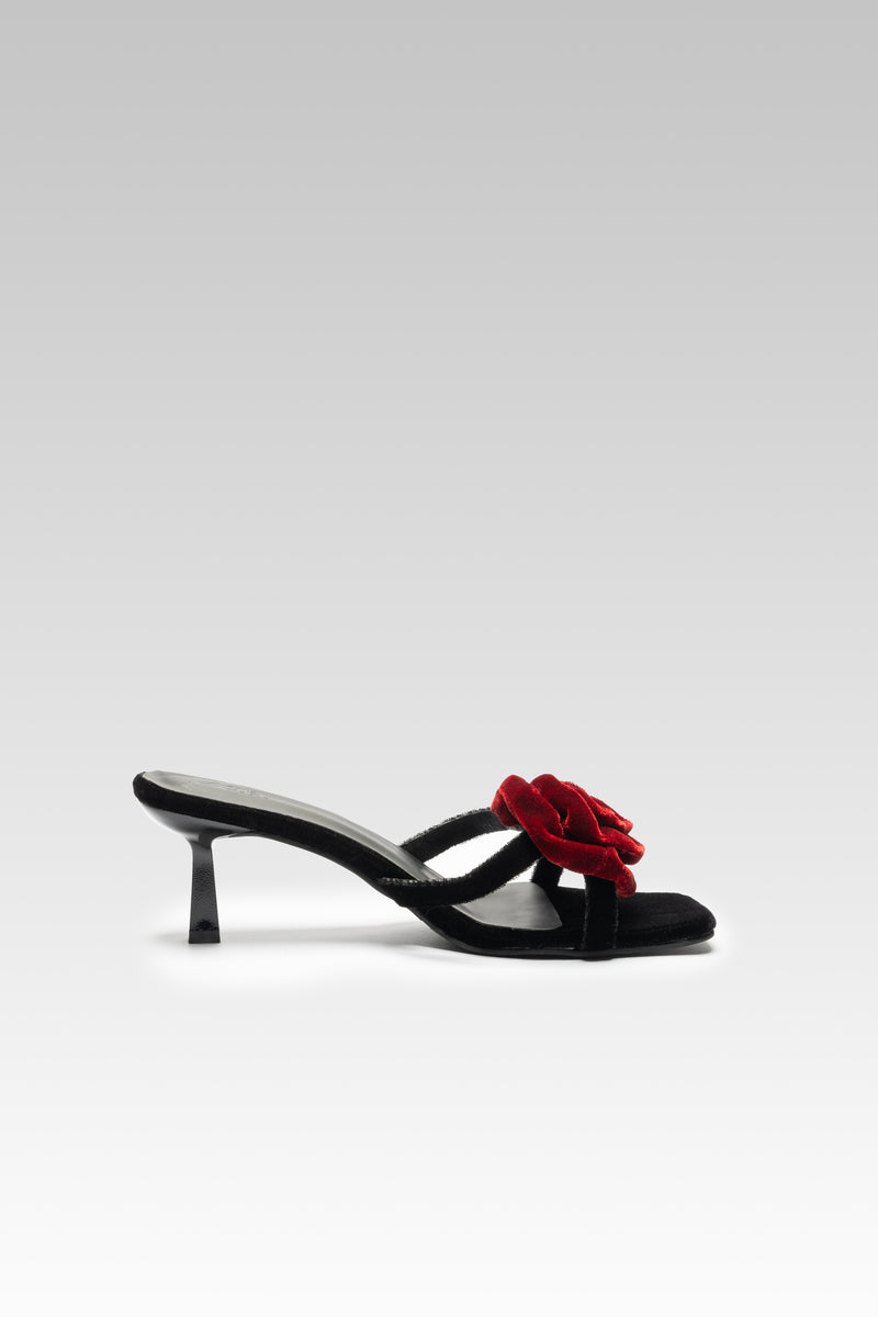 MUSE BLACK